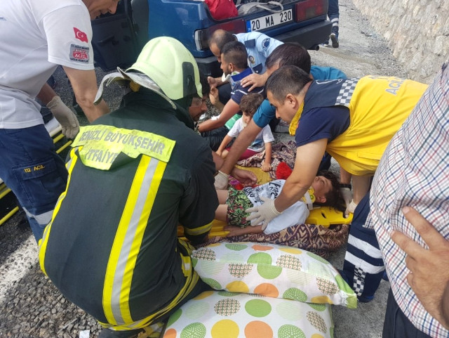 Denizli’de Trafik Kazası: 11 Yaralı