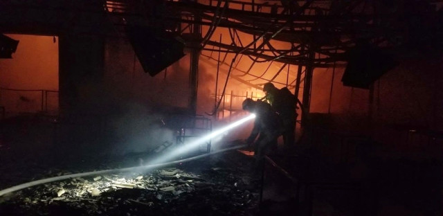 Denizli’de Bir İş Yeri Alevlere Teslim Oldu