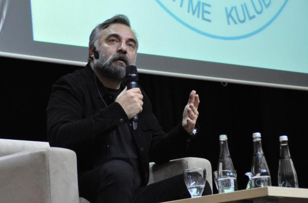 Oktay Kaynarca: Dünyada Yaşarken Helvası Dağıtılan İlk Aktörümdür Herhalde