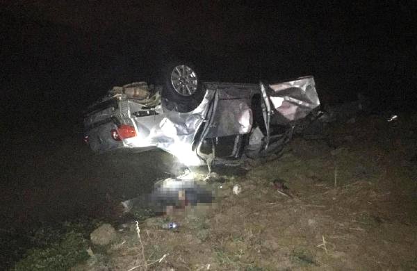 Otomobil Nehir Kıyısına Düştü: 2 Ölü, 2 Yaralı