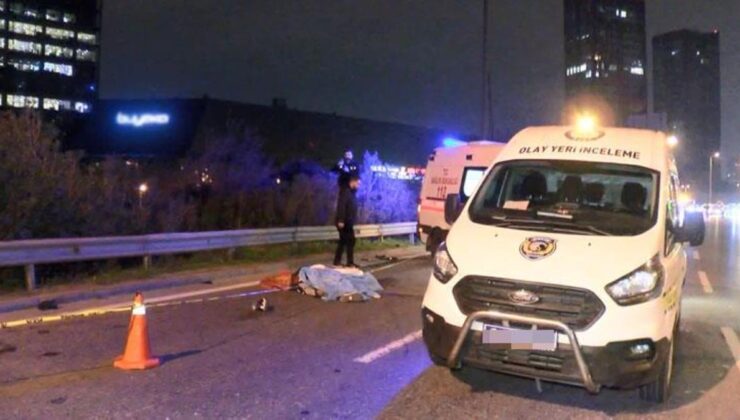 Evvel bariyerlere akabinde tıra çarpan motosiklet şoförü hayatını kaybetti