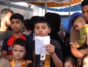 Gazze’de Şifa Hastanesi’ne sığınan çocuklar: Bırakın yaşayalım