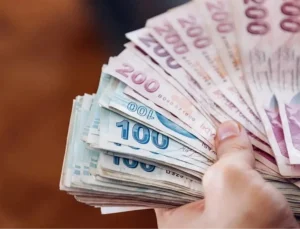 Bugünden itibaren geçerli olacak! İşte pasaport, ehliyet ve cep telefonu harçlarının artırımlı fiyatları