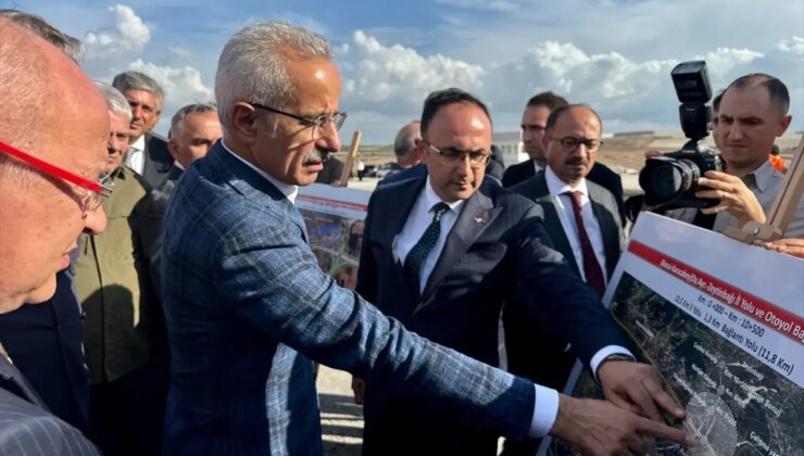 Bakan Uraloğlu, TEKNOSAB Kavşağı’nda İncelemelerde Bulundu