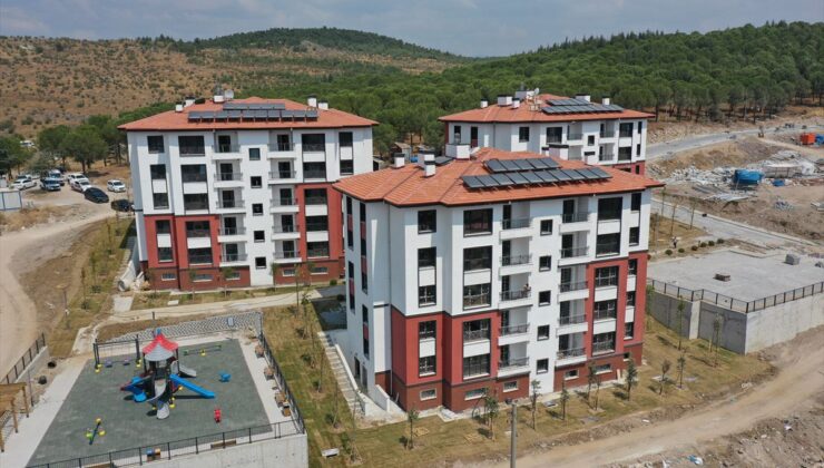 Sındırgı’da Zelzele Konutları Sahiplerini Bekliyor